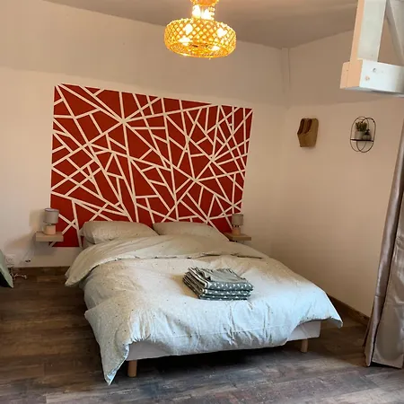 Les Perchees De Frühstückspension Boece