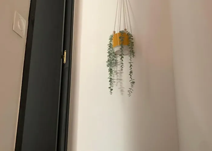 Les Perchees De לינה וארוחת בוקר